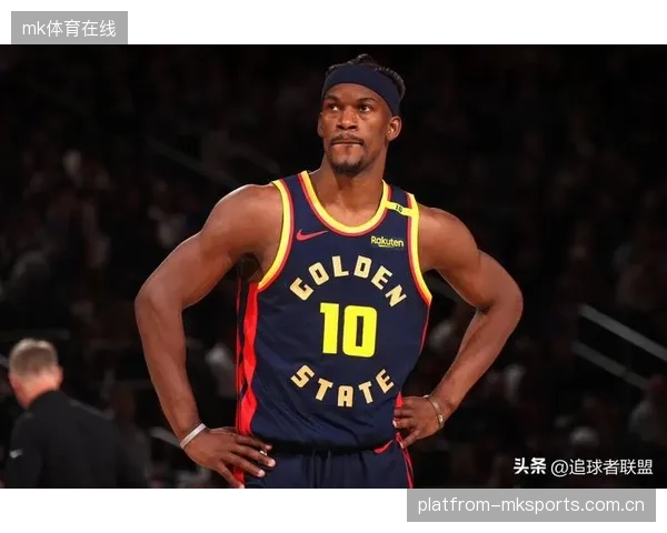 NBA热火巴特勒强硬突破造成杀伤扭转局势