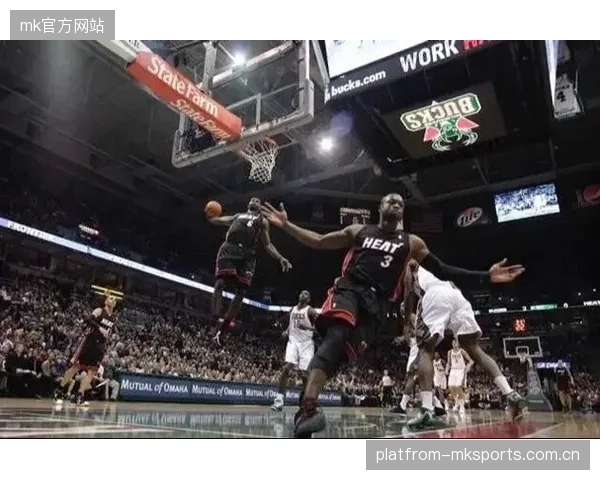 NBA禁区空接暴力美学：飞跃天际的极限碰撞